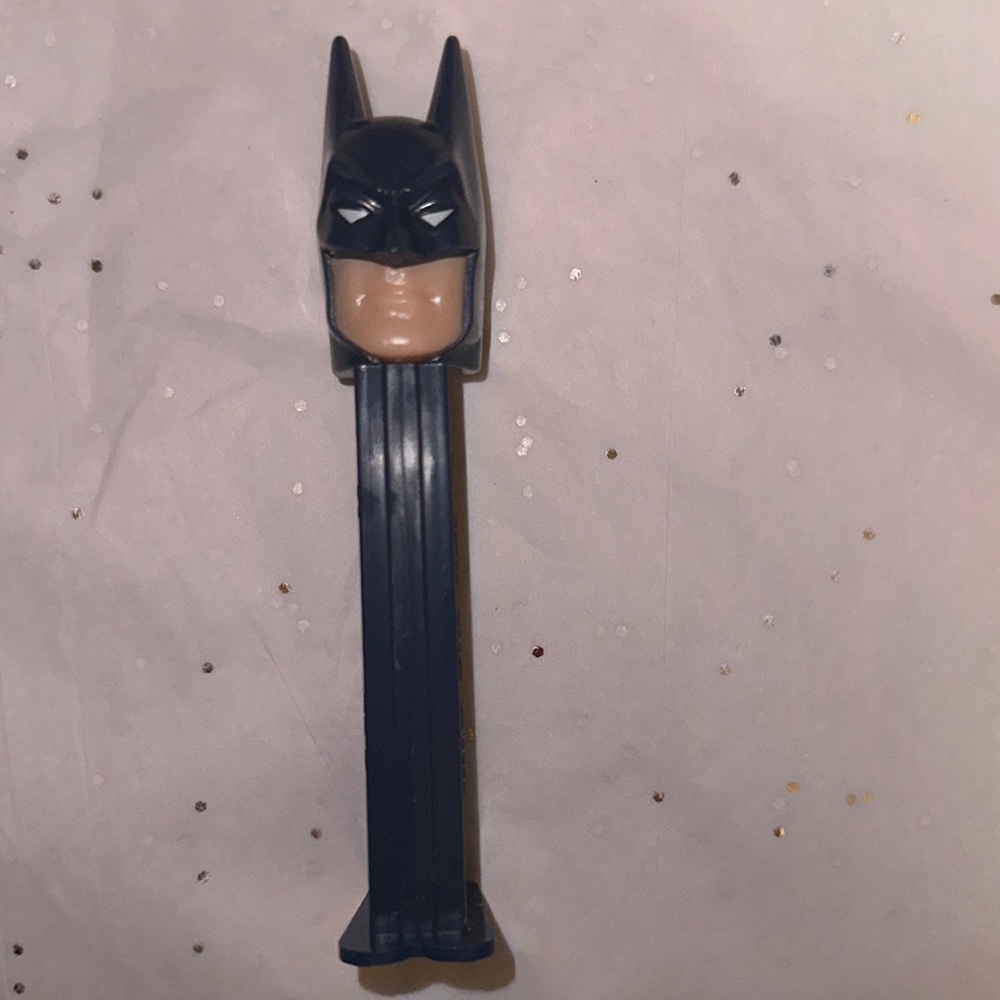 Vintage Dark Blue Batman PEZ Candy Dispenser, 1995 DC Comics, Footed, Cleaned.
